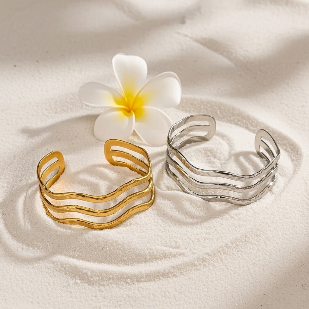 Bondi ~ Silver wave bangle image 3