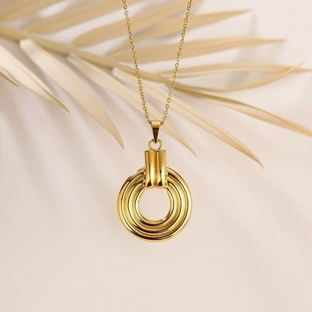 Sadie ~ circle necklace image 1