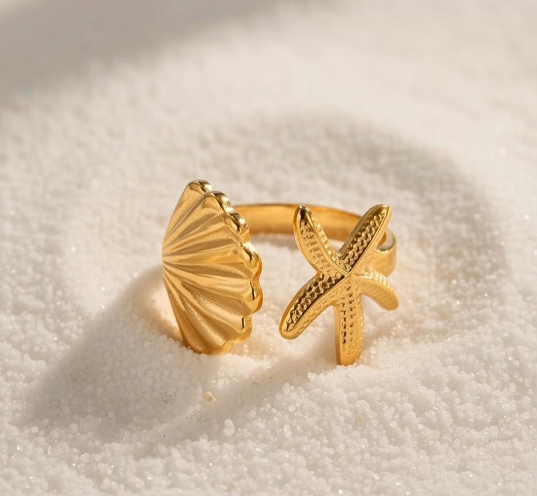 Reni ~ Gold seashell and starfish ring image 3