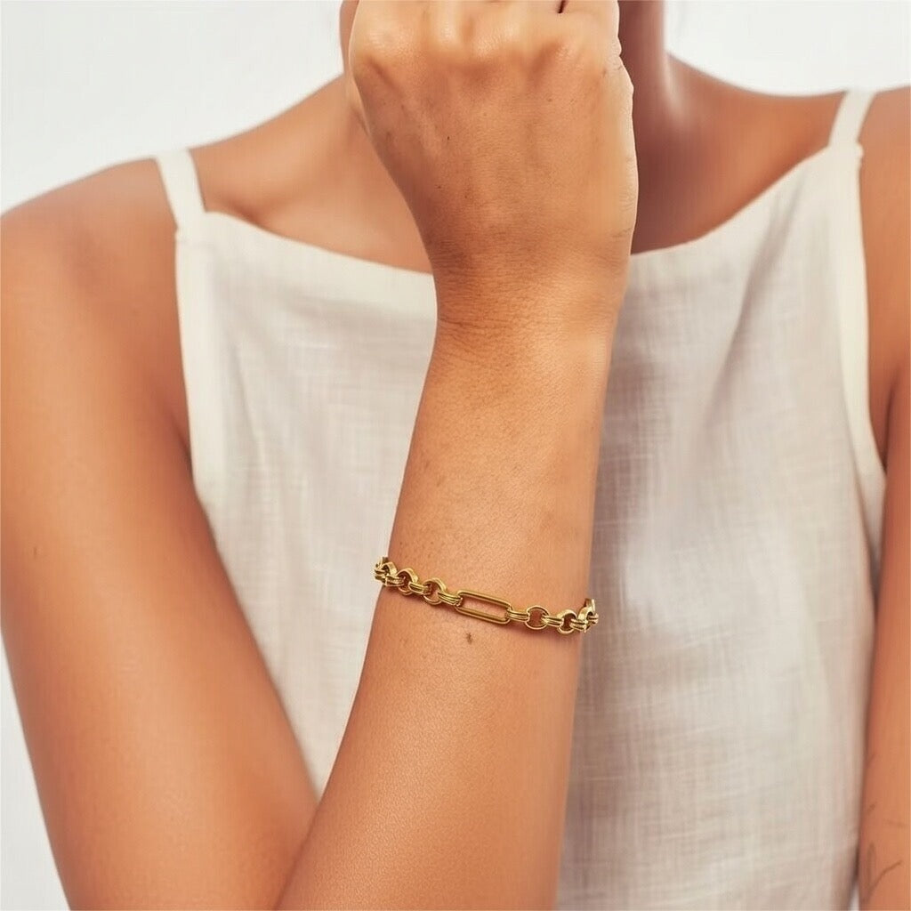 Roxy ~ Bracelet image 0