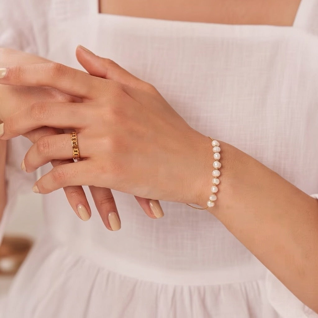 Diora ~ Dainty Freshwater pearl bracelet image 1