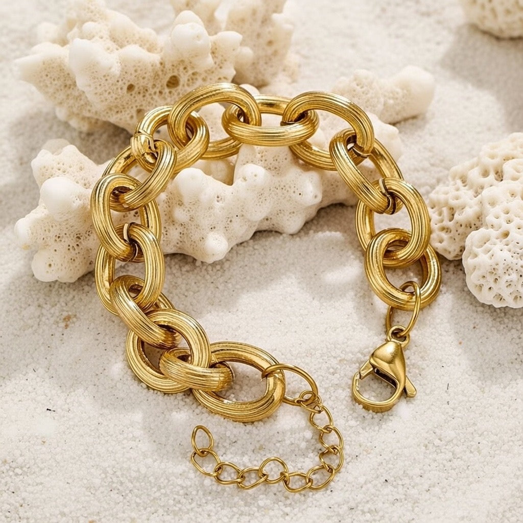 Delilah ~ Chunky link bracelet image 1