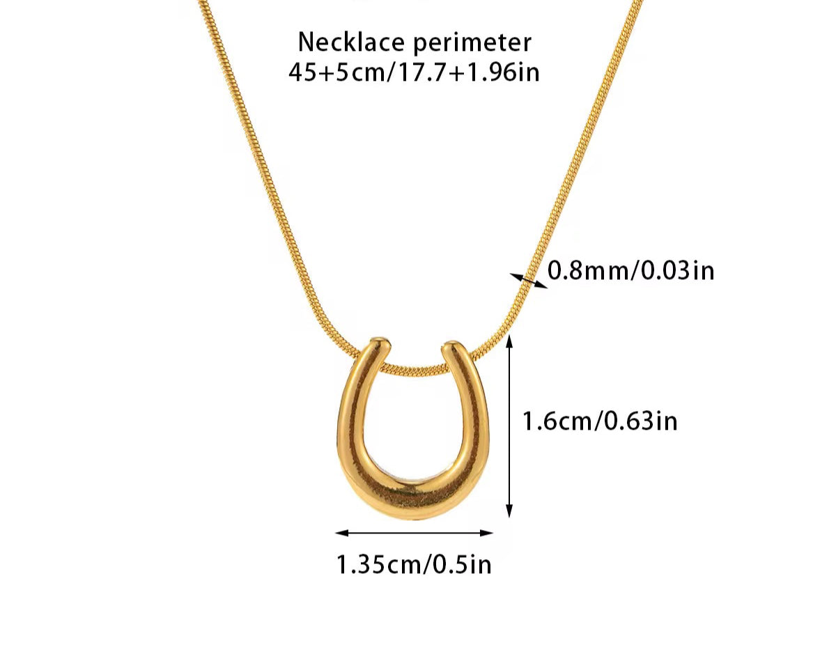 Zuri ~ Gold horseshoe necklace image 10