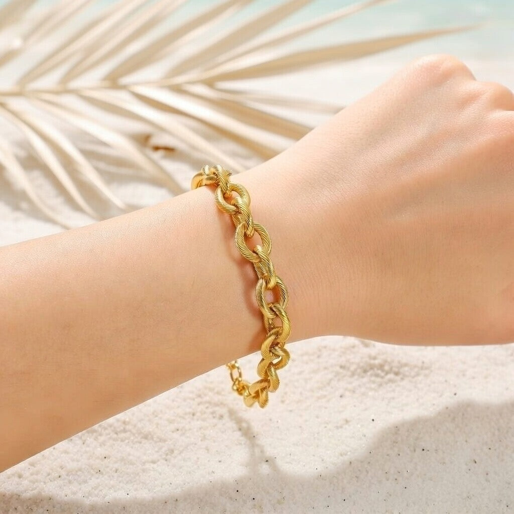 Delilah ~ Chunky link bracelet image 0