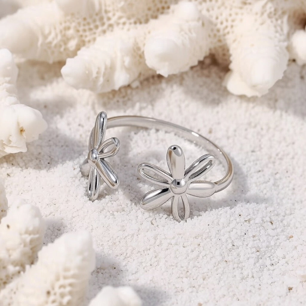 Daisy ~ Silver ring image 2