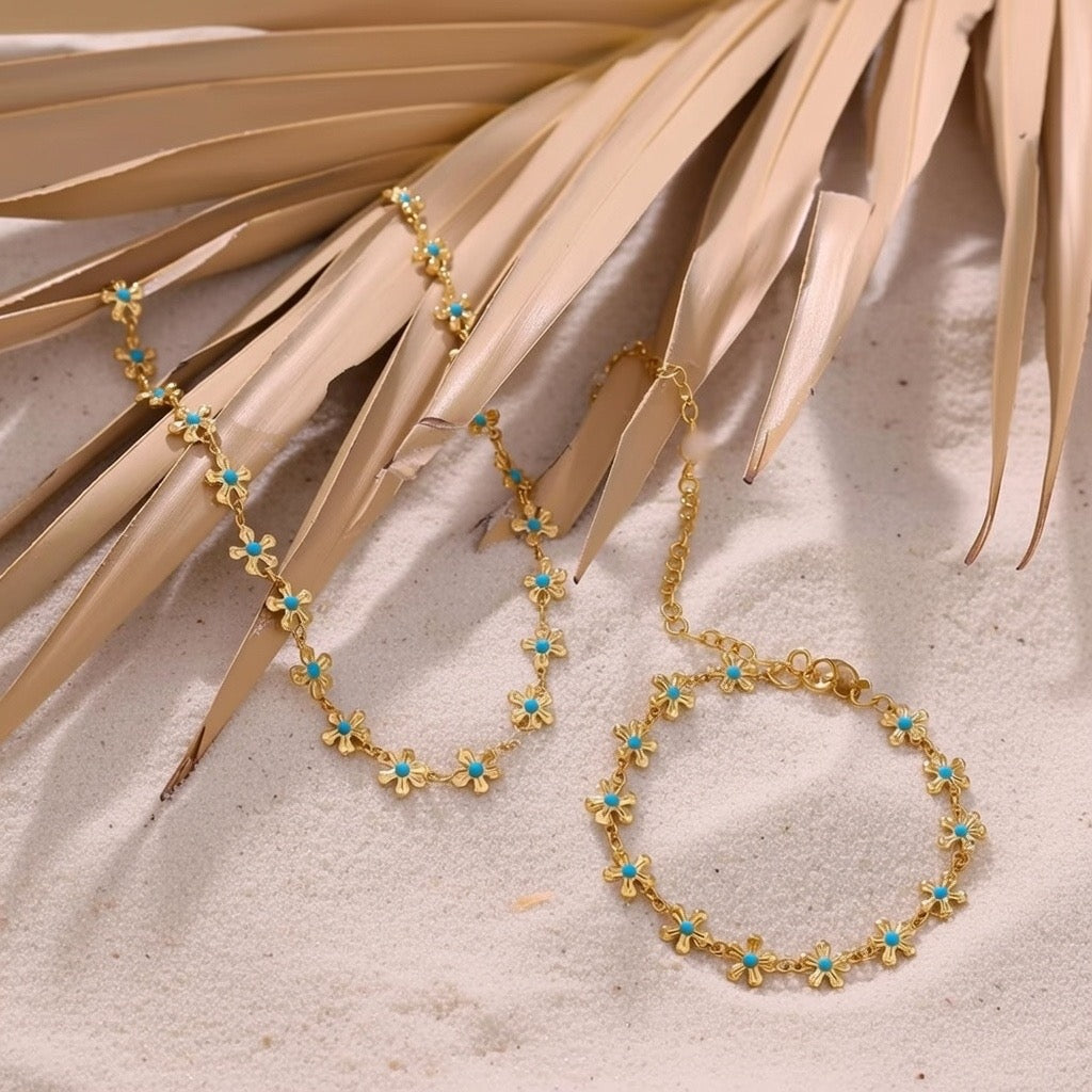 Bella ~ Blue flower necklace image 3