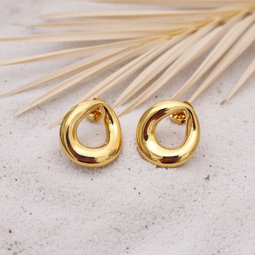 Cindy ~ circle earrings image 1