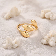 Tiana ~ Gold 3 leaf ring image 0