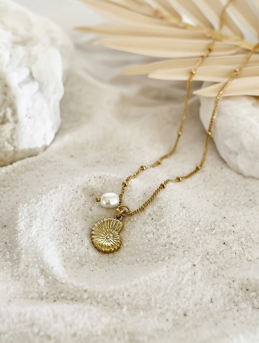 Lexi ~ Shell  and Freshwater pearl necklace image 4