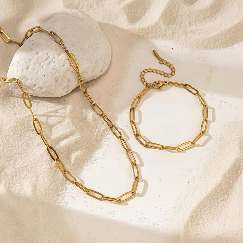 Arabella ~ Gold cuban link bracelet image 4