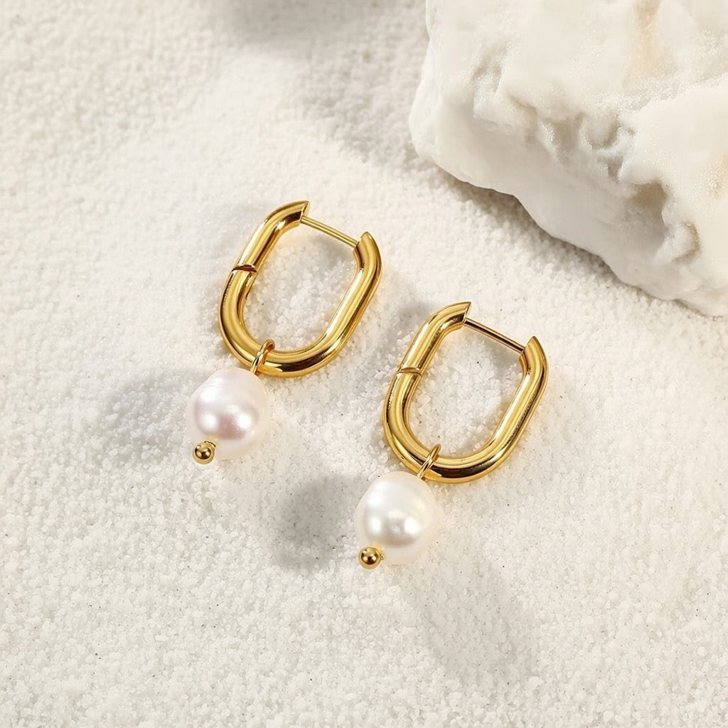 Winnie ~ Freshwater pearl earrings image 2