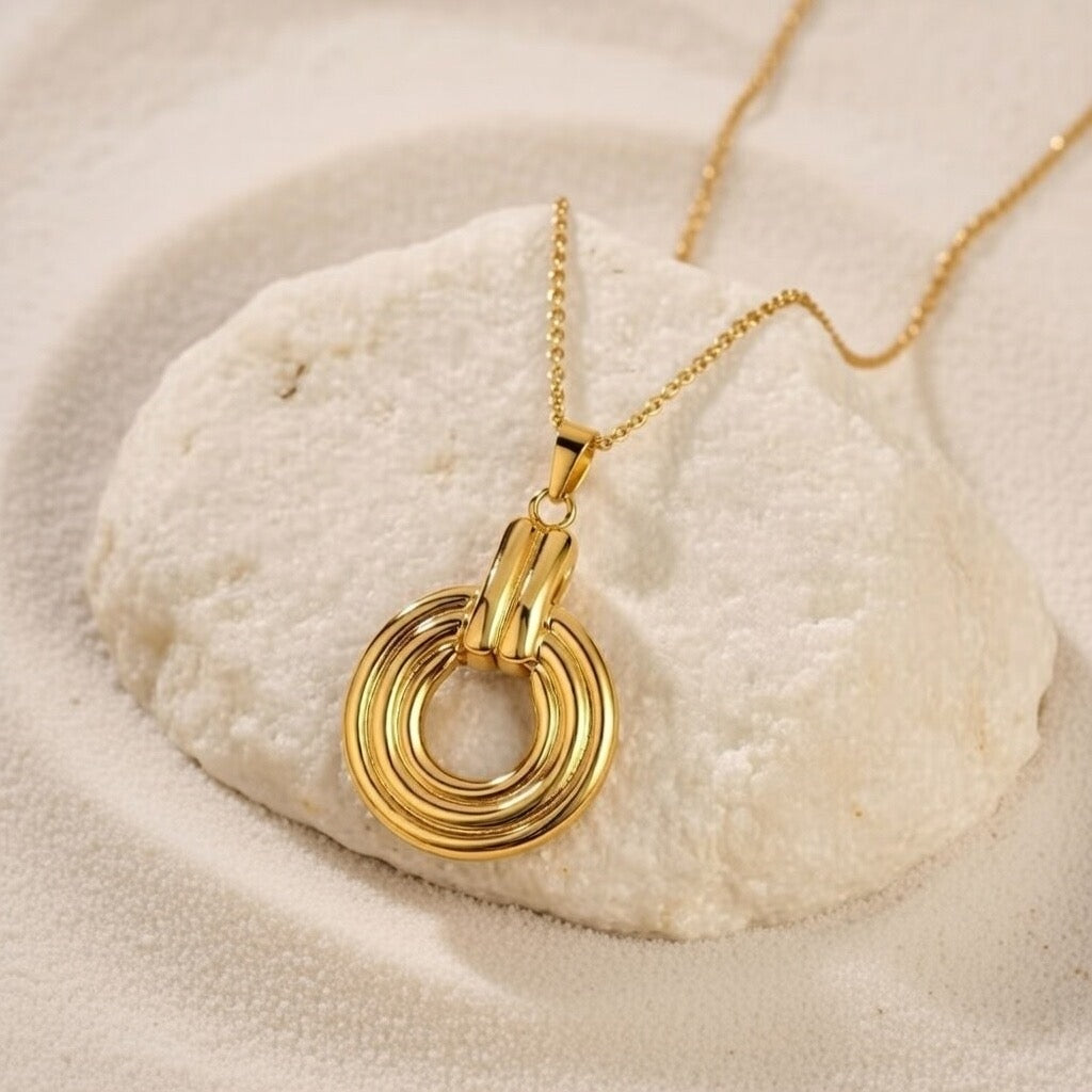Sadie ~ circle necklace image 3