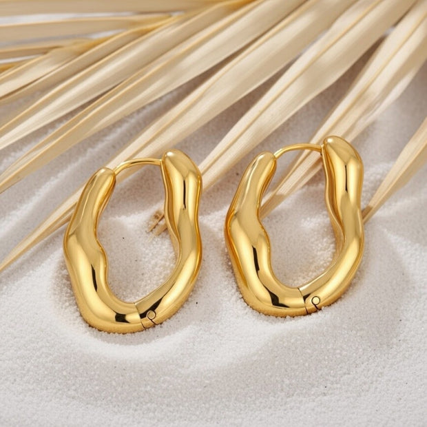 Izzy ~ Modern hoop Earrings image 3