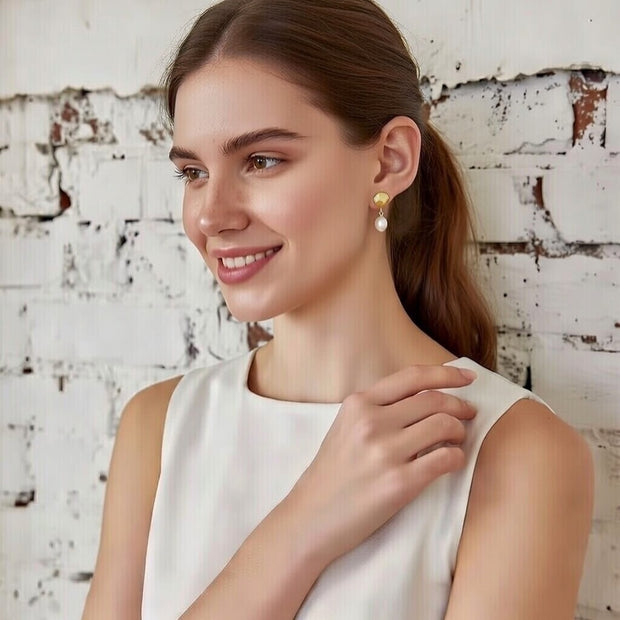 KiKi ~ Seashell & Freshwater pearl earrings image 0