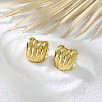 Lizzie earrings image 6